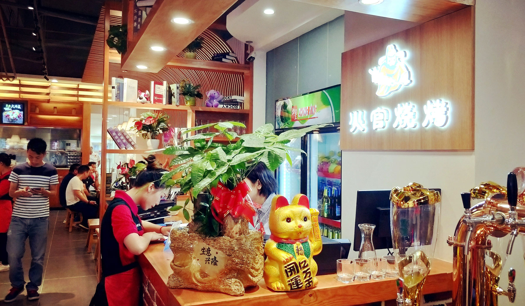 临桂深圳餐饮设计公司在餐饮空间设计上都有哪些步骤？