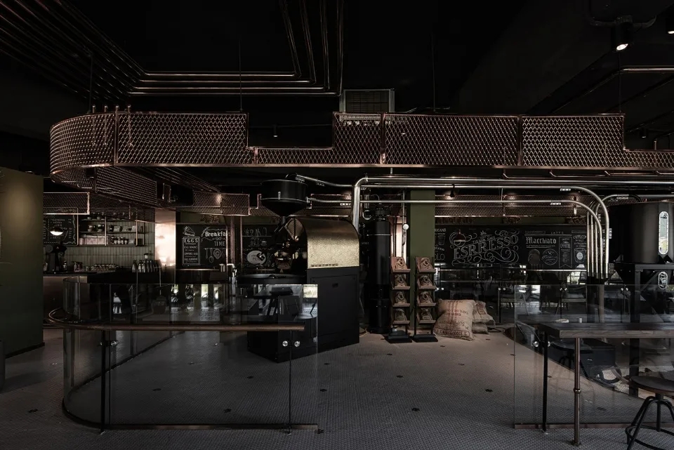 临桂硬核的金属质感，让这个杭州餐饮空间设计绝了